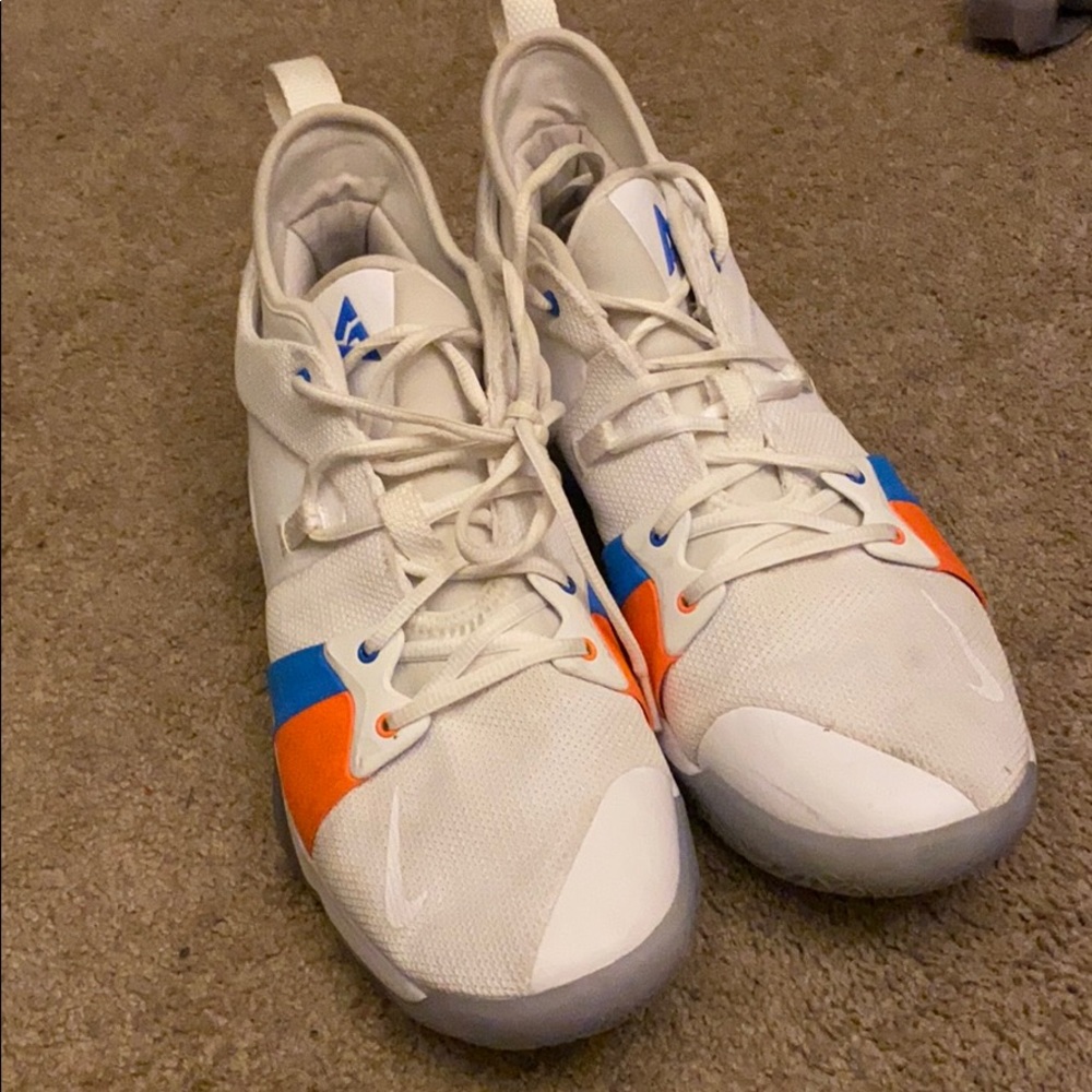 PG 2 Basketball shoes